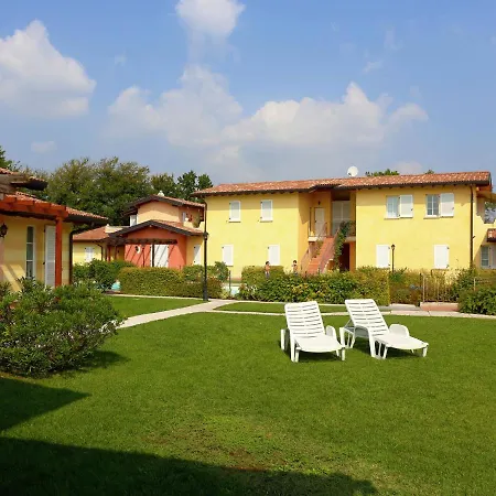 別荘 Lovely Holiday In Manerba Del Garda With Pool *