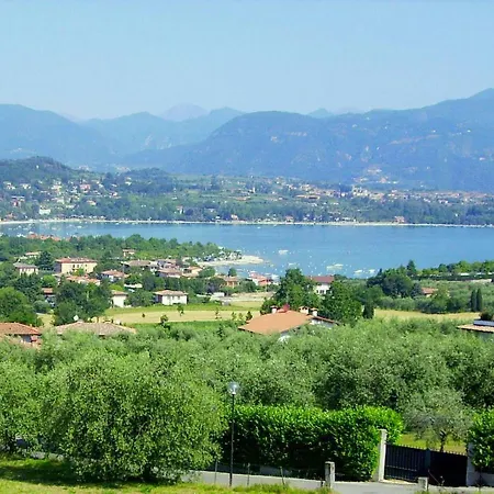 Lovely Holiday In Manerba Del Garda With Pool Raffa